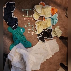 Thirties cloth diapers (edit added 1 shell + 16 cloths)